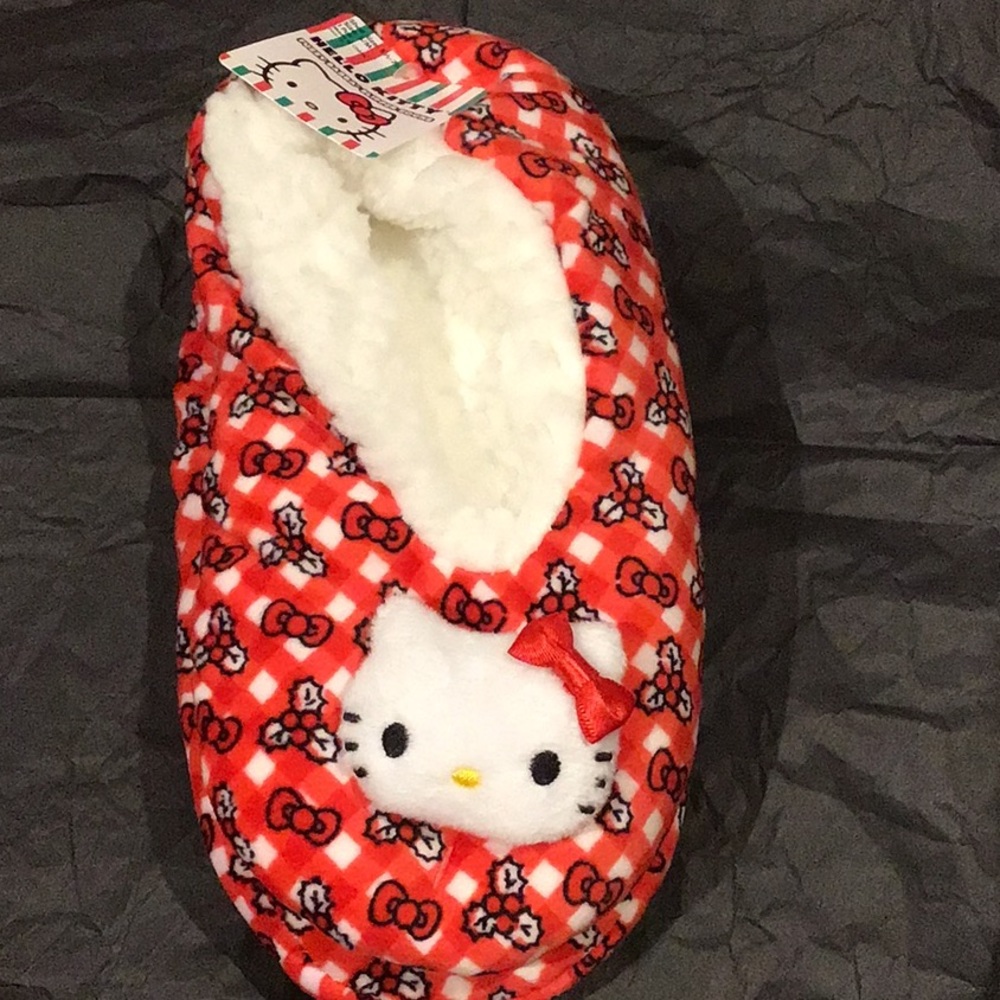 Hello kitty Sherpa lined slippers size S/M 5.5 to 7.5 womens.